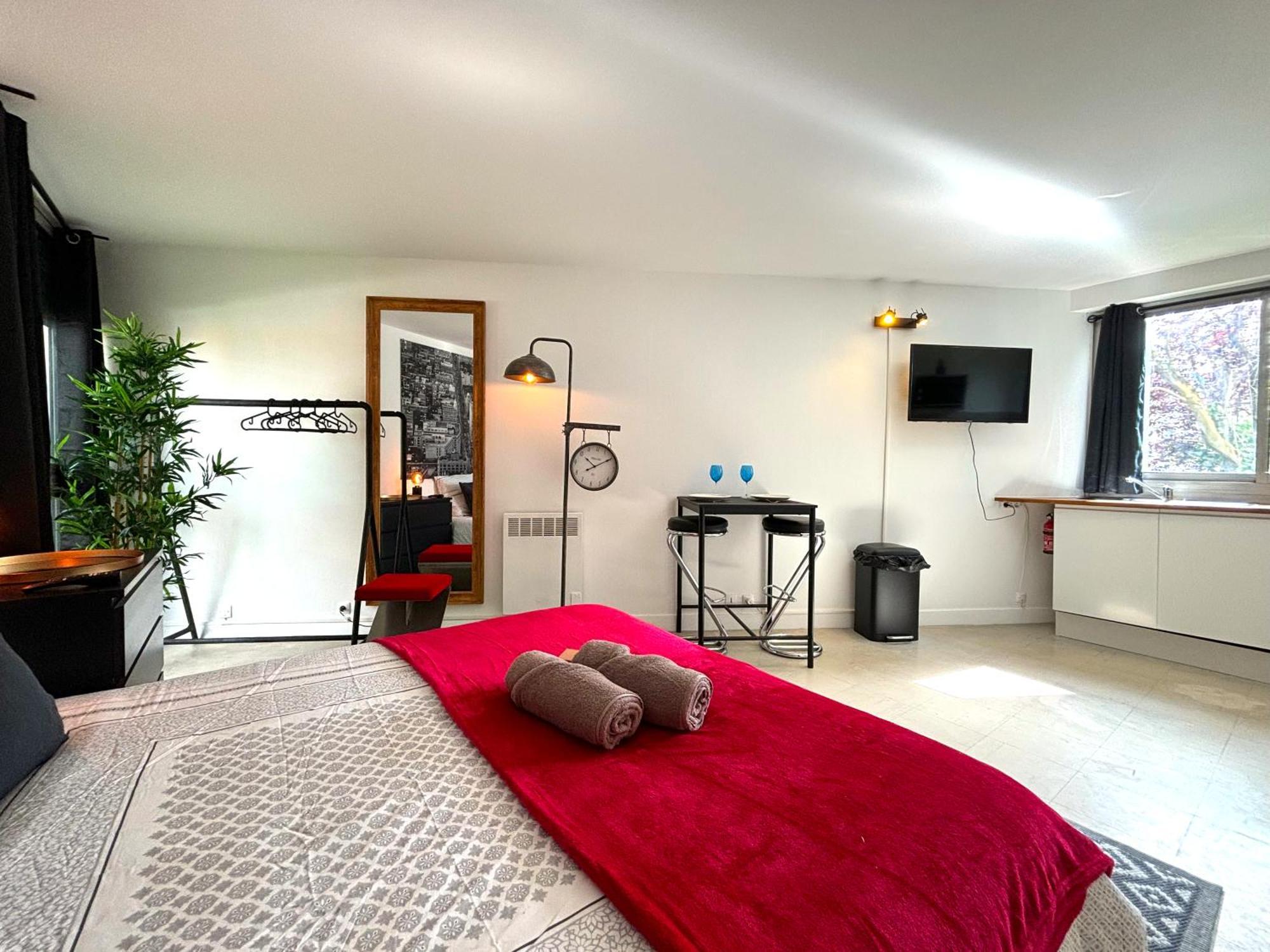 Les Entrepreneurs - Appartements Neufs Et Spacieux, Proche Rer C Et Aeroport Orly Morangis  Exterior photo